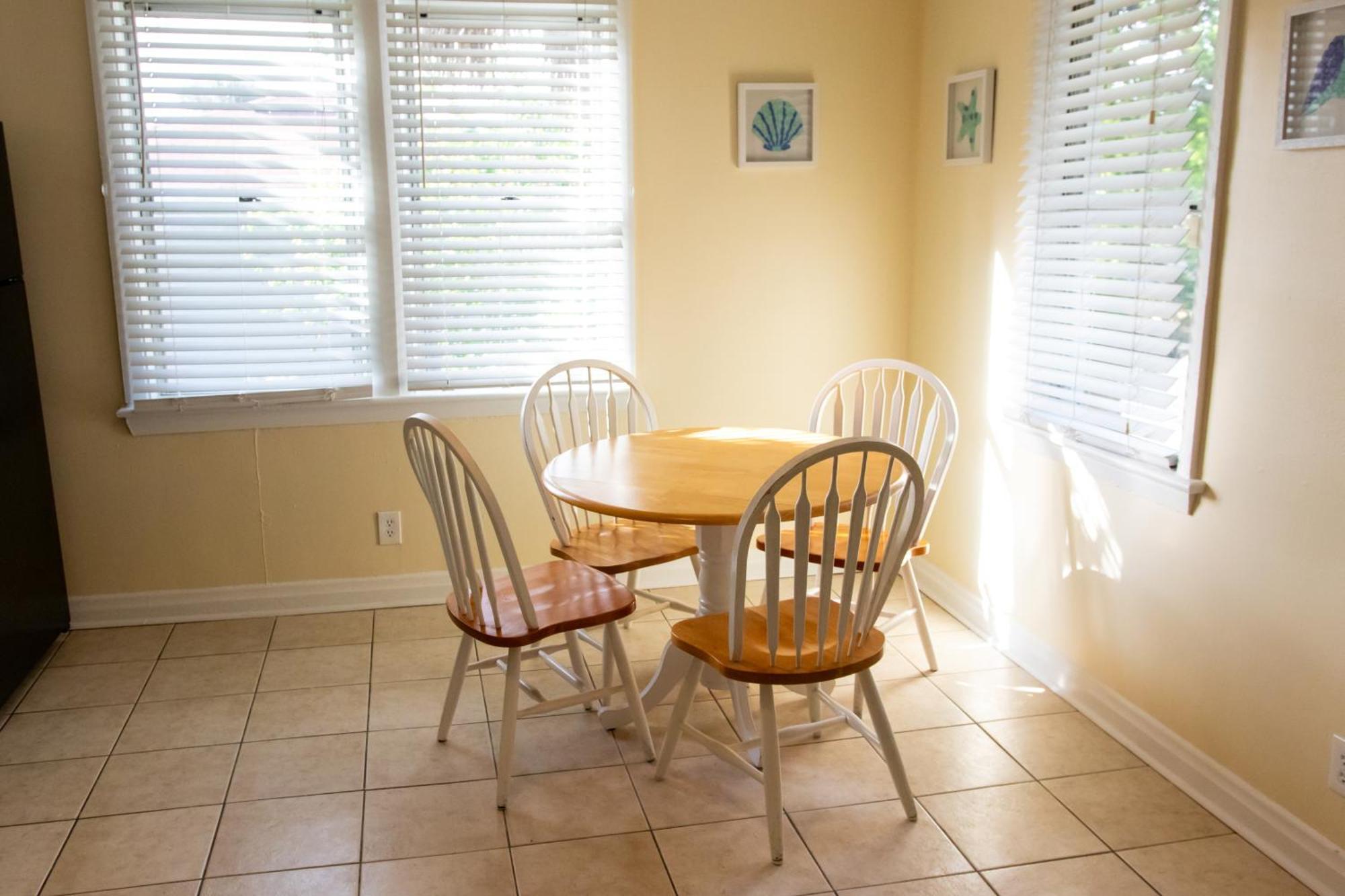 Walk To The Beach! Two Bedroom Unit In The Heart Of Jax Beach Jacksonville Beach Exterior photo